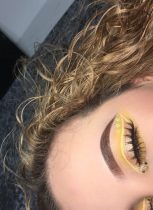 delineador-amarillo-600x824