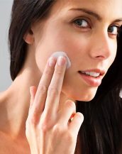 tips-para-hidratar-la-piel-de-la-cara-300x380